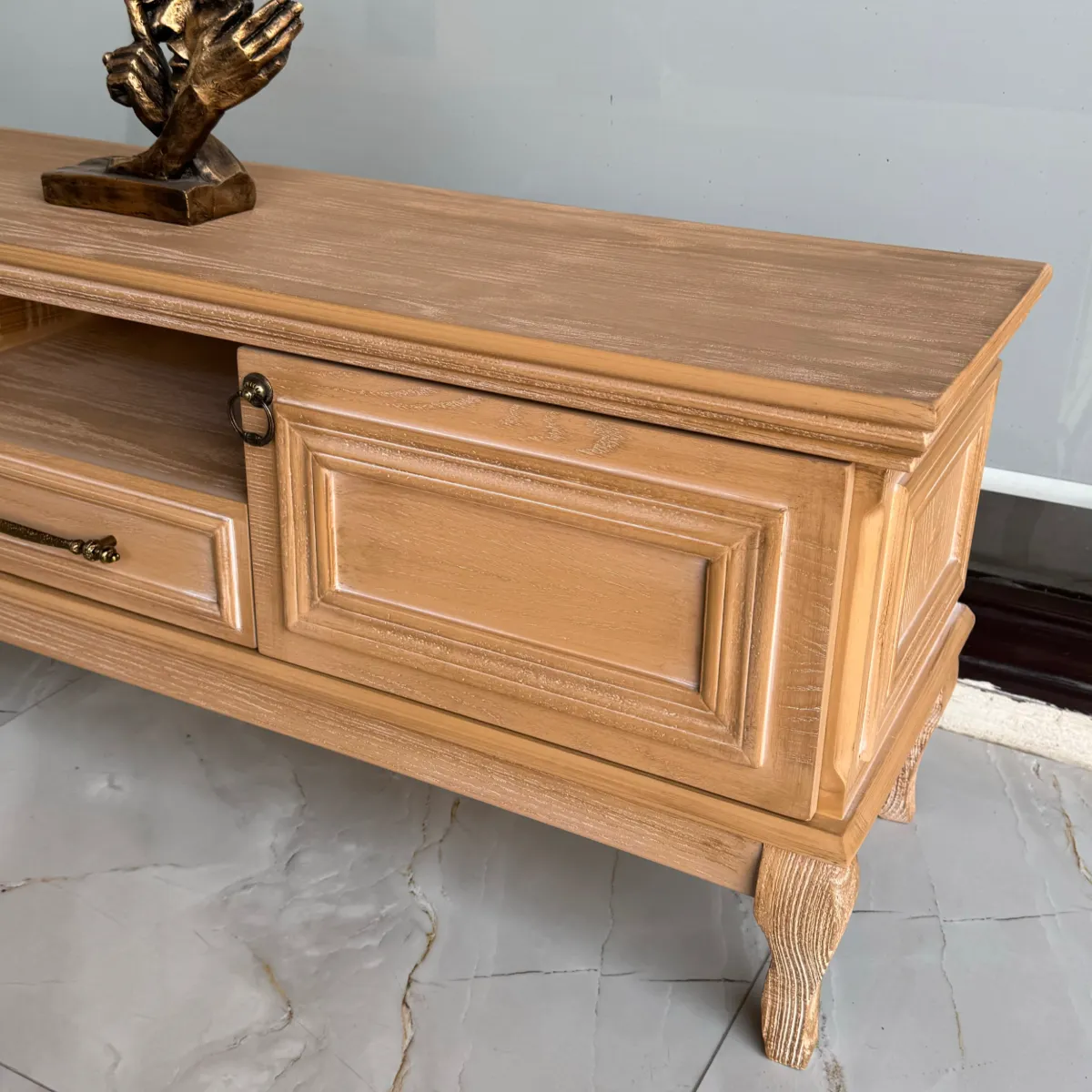 mizbama-solid-wood-tv-cabinet